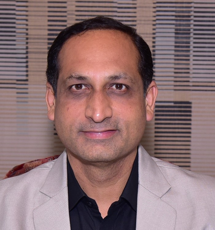 2 Shri Rajeshbhai Shah -President